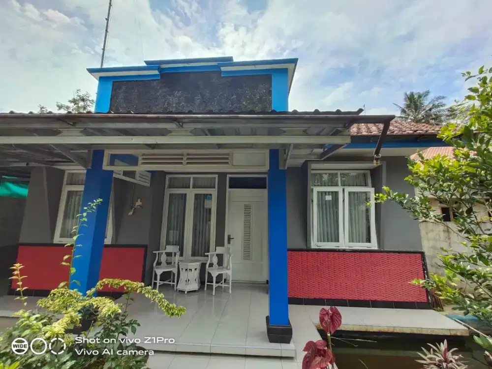 Rumah Murah Asri Halaman Luas Ada Kolam Ikan  Area Kedungbanteng
