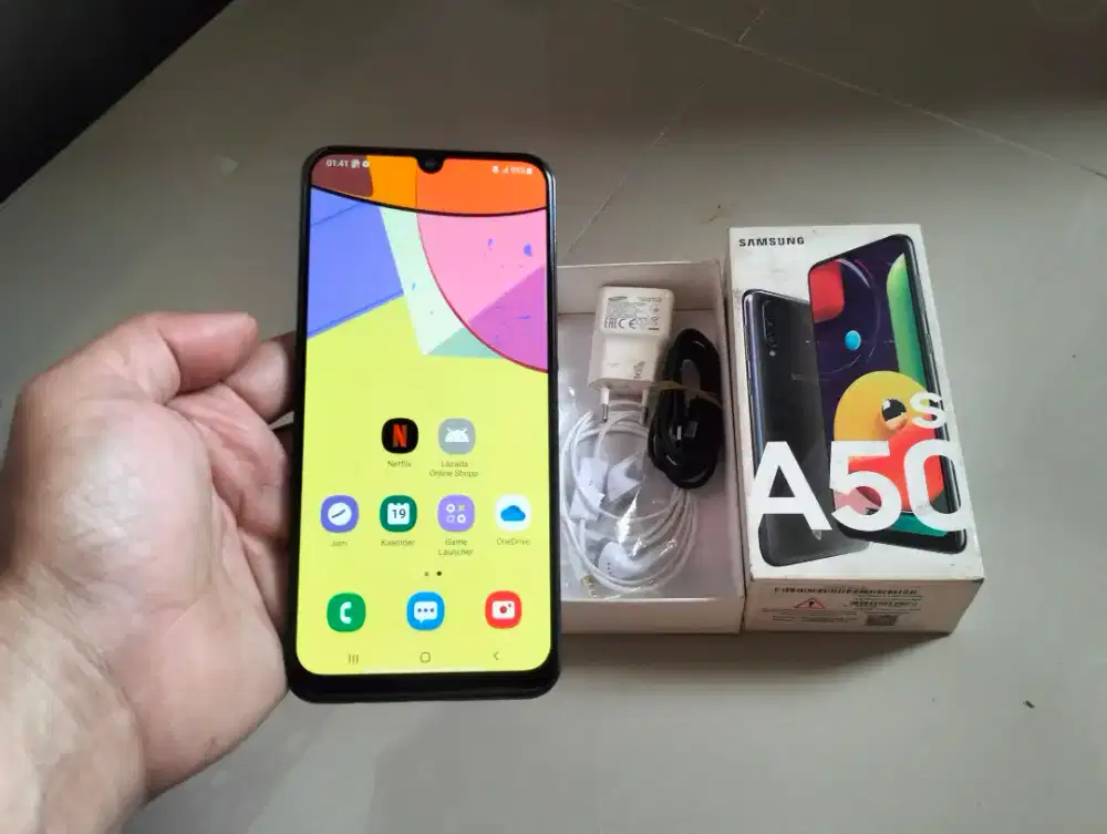 BUTUH UANG SAMSUNG GALAXY A50S RAM 4GB / 64GB 4G AMOLED 6.4in 48MP NFC