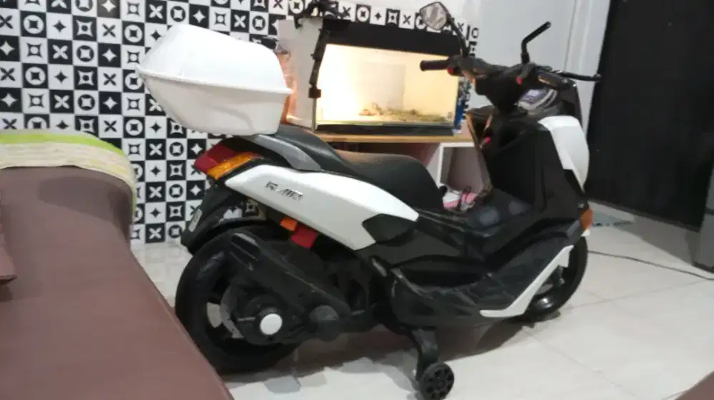 Mainan Motor Nmax Cas Anak