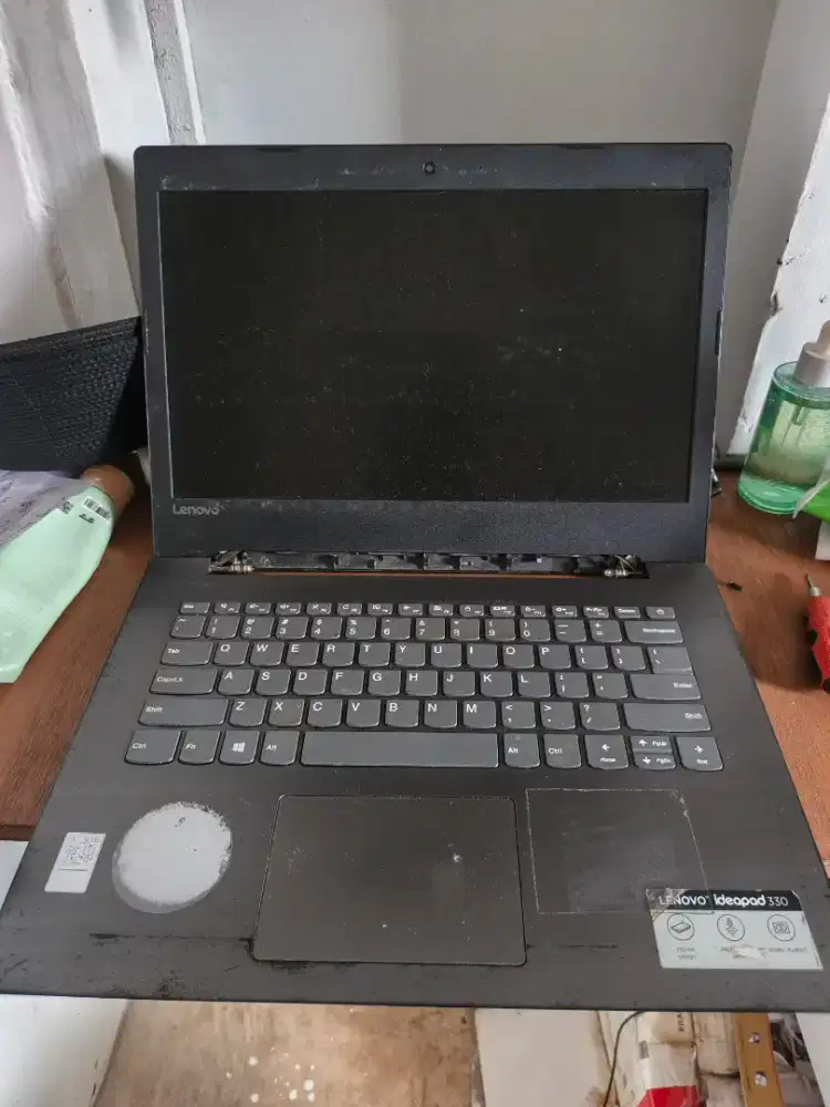 Laptop lenovo 330