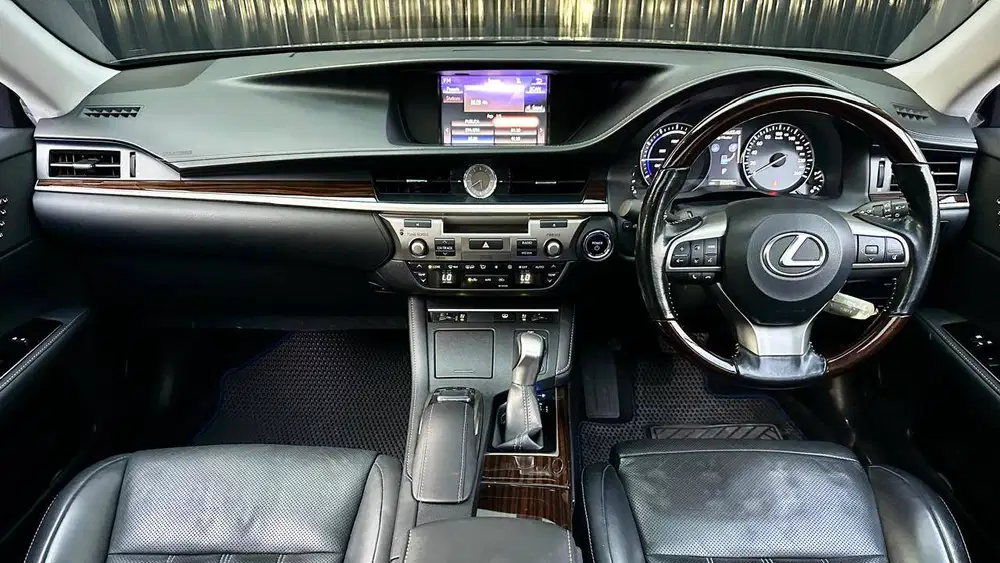 Lexus ES300h Luxury 2.5 Hybrid Technology NIK 2017 Black On Black