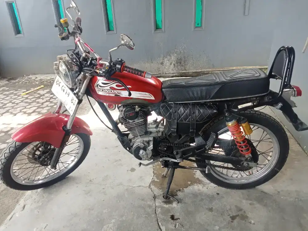 Kereta gl max costem cb 100