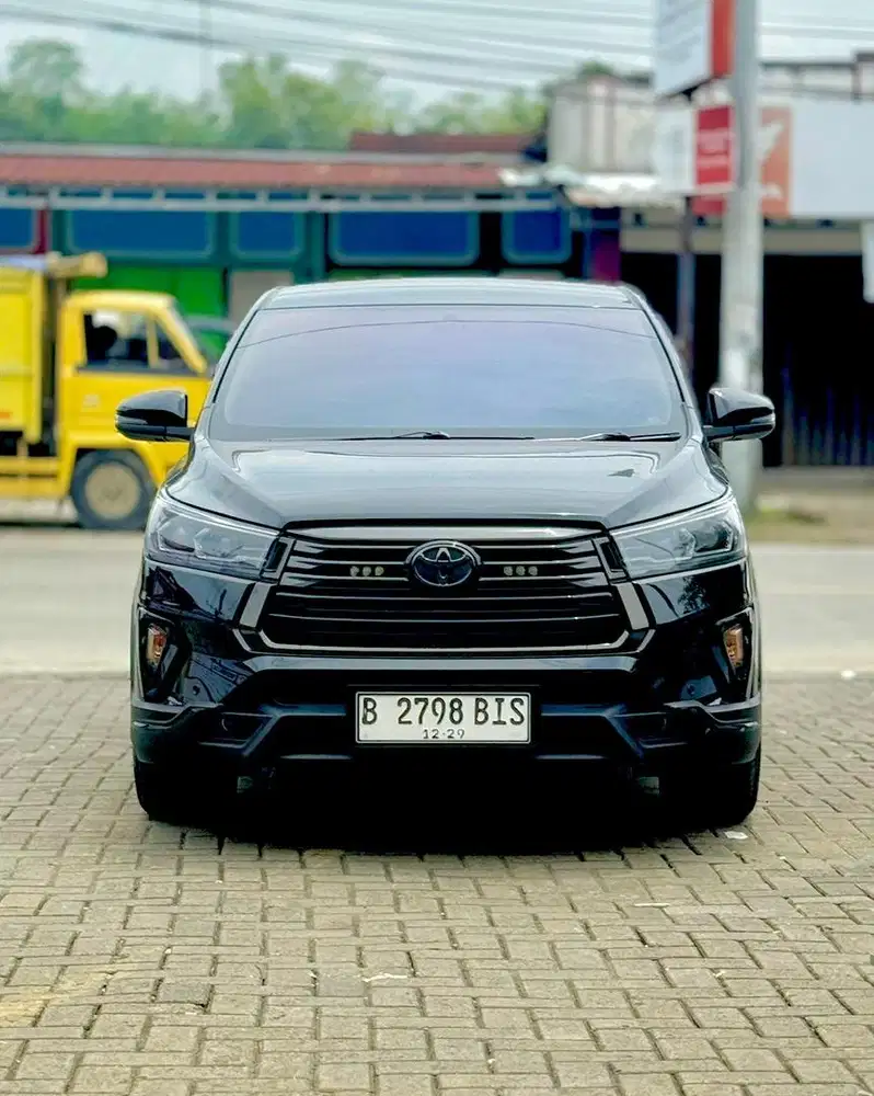 Innova Reborn V Diesel Matic 2019/2020