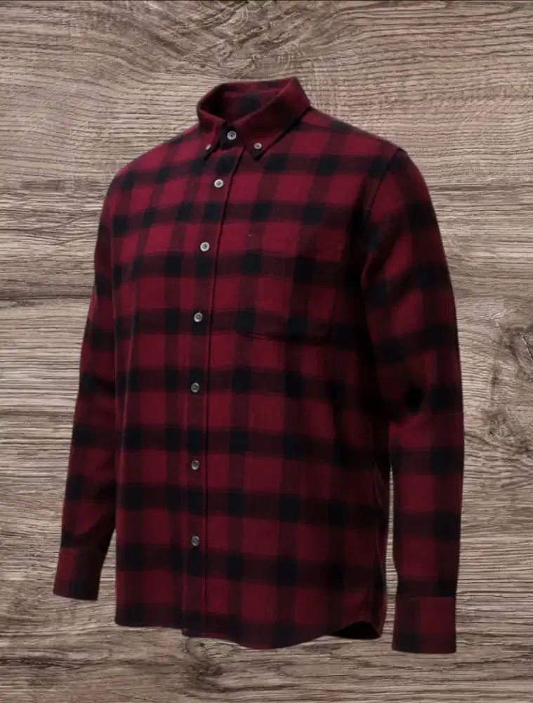 KEMEJA PANJANG CLOTHES TRUCK MERAH HITAM, SIZE : M (LD108-110, P72)