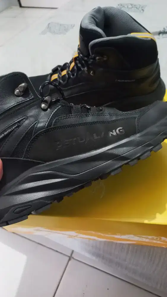 Sepatu Petualang Sembalun