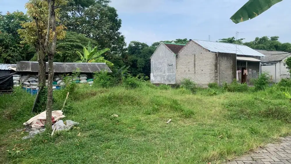 Dijual Tanah Strategis dekat dengan pusat pasar genteng.