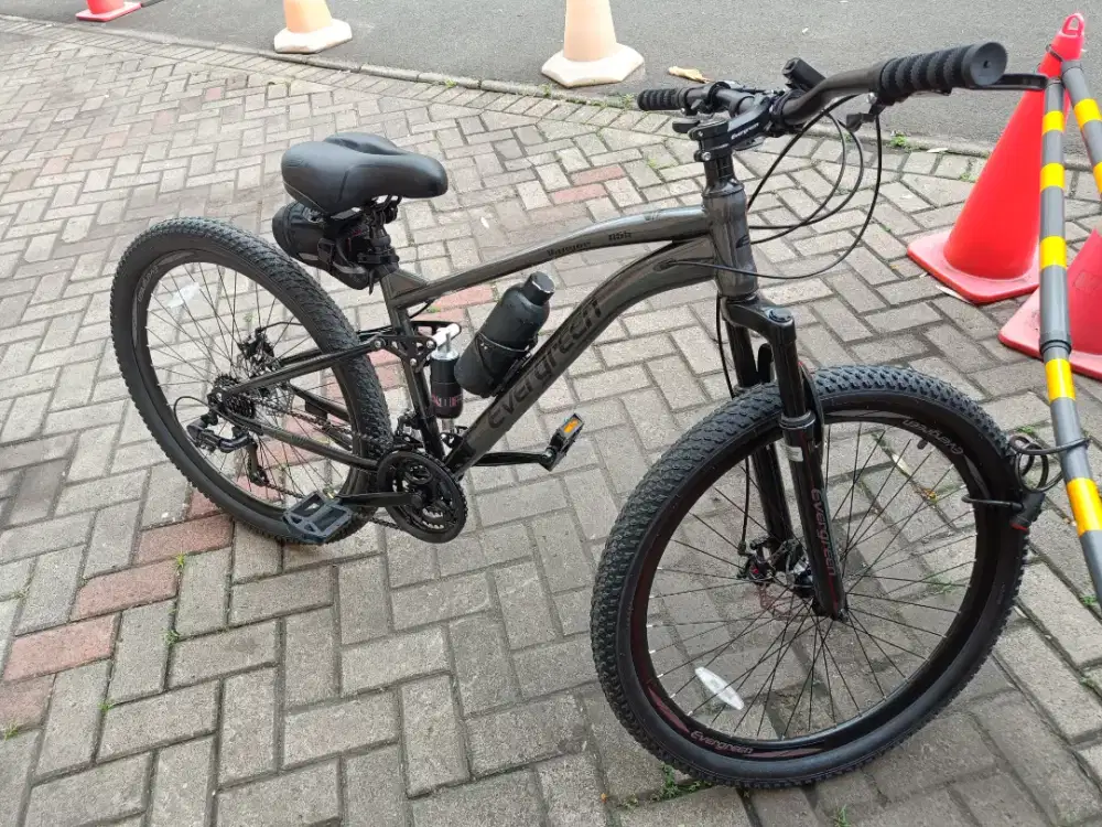 Sepeda MTB Evergreen 27.5