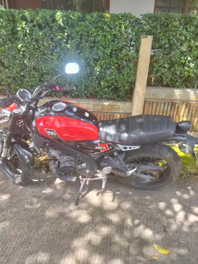 YAMAHA XSR 155 CC