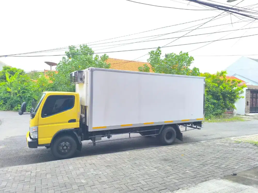 Truk Canter 6rdLong Th2022 Box Pendingin