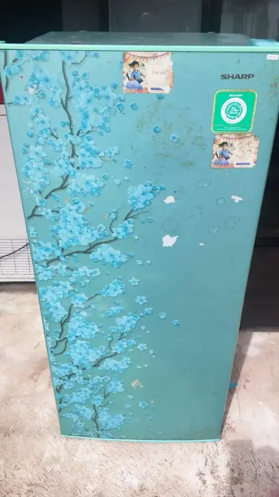 Kulkas merk Sharp