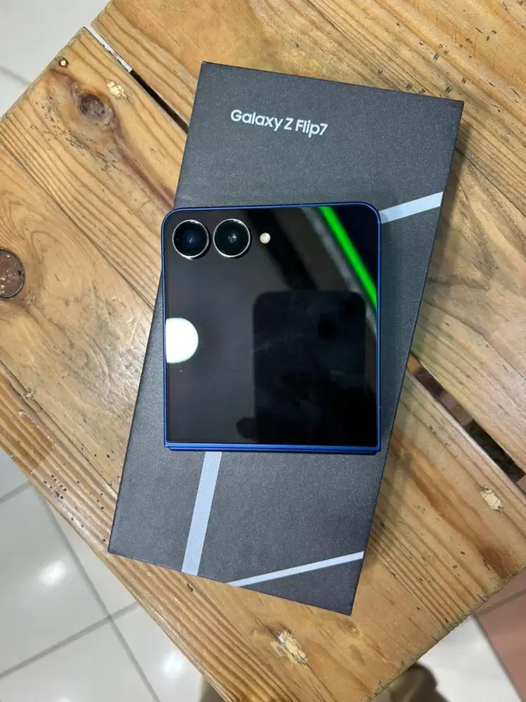 FLIP 7 12/256gb full shet