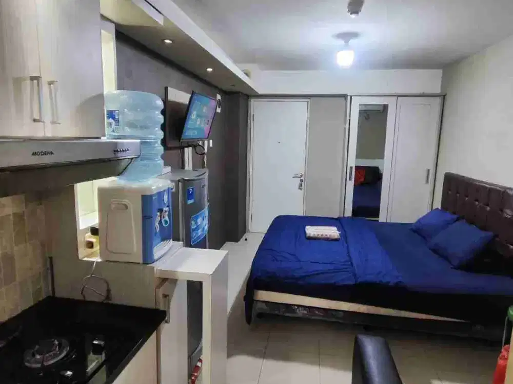 jual type studio besar fullfurnish tower Dahlia kondisi baru bassura city apartmen