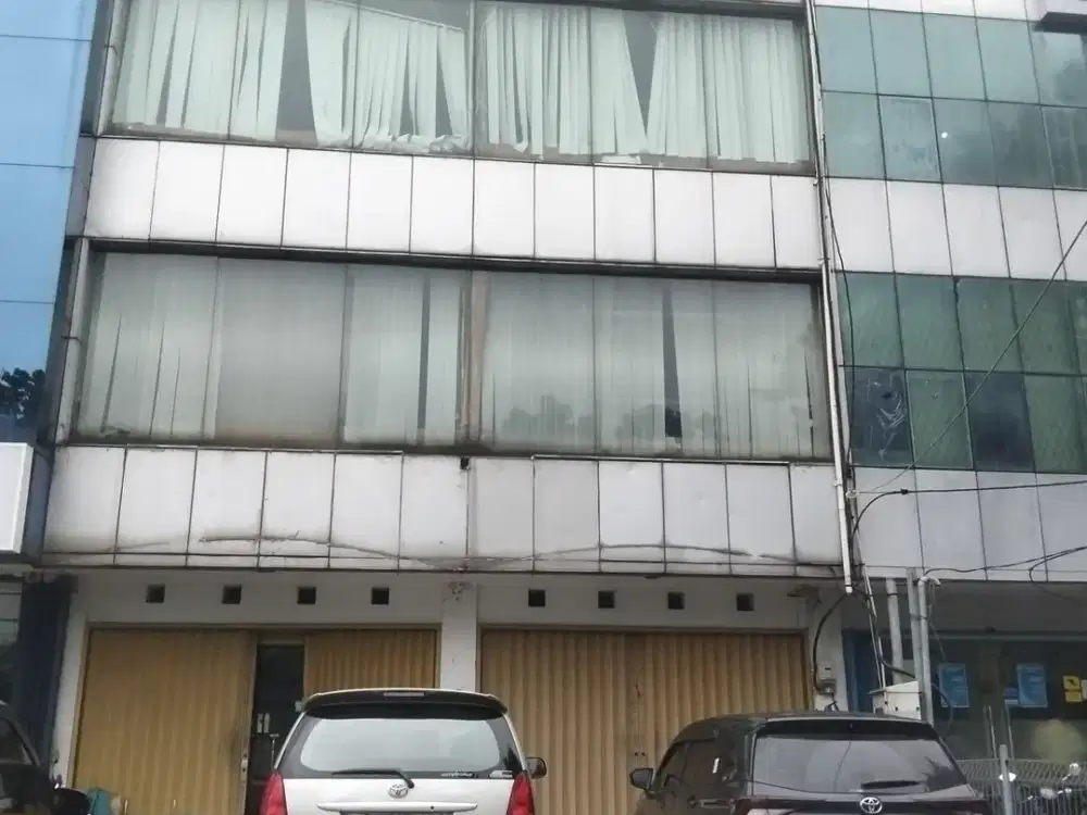 Ruko Gandeng Dijual Murah Dijalan Raya Pasar Minggu Dekat KRL