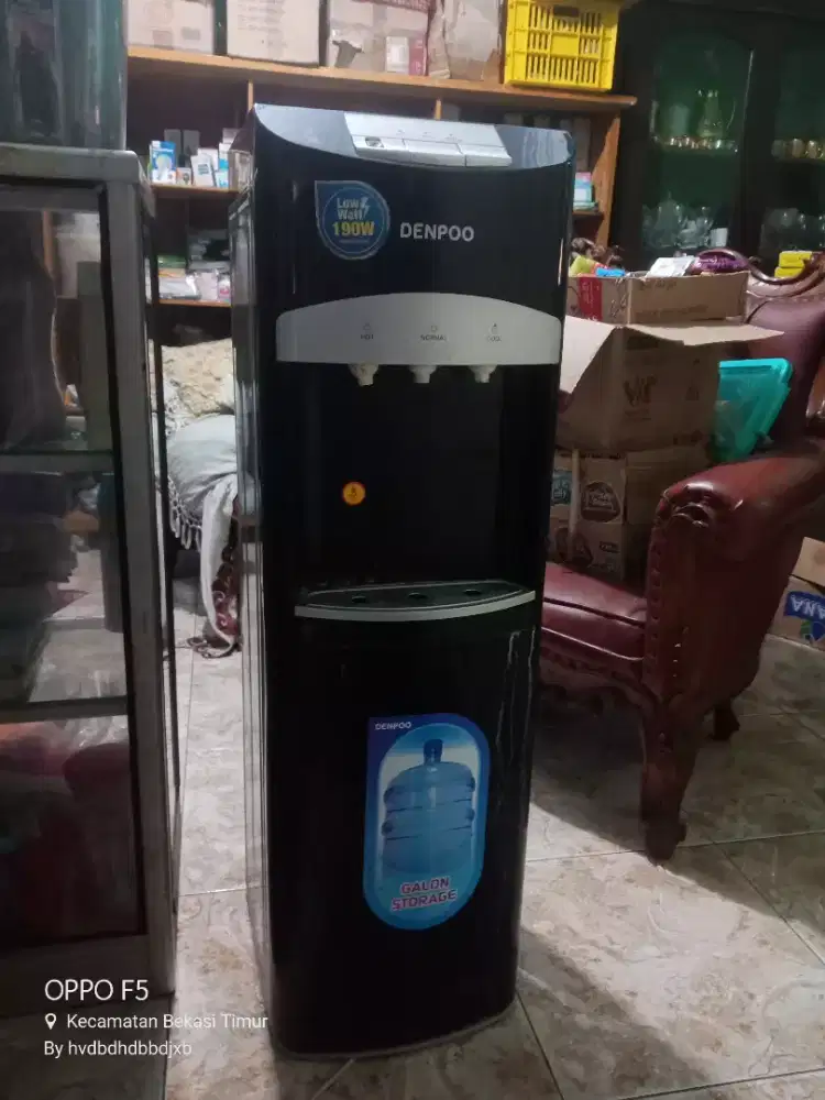 Denpoo Dispenser Panas dan Dingin