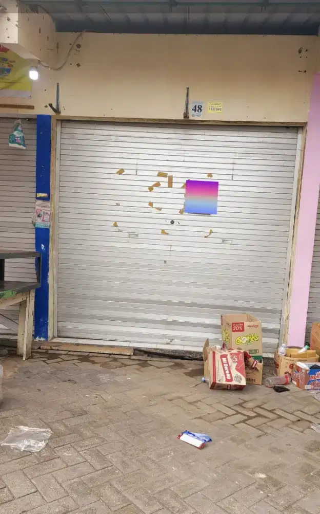 DIJUAL CEPAT STAND TERTUTUP