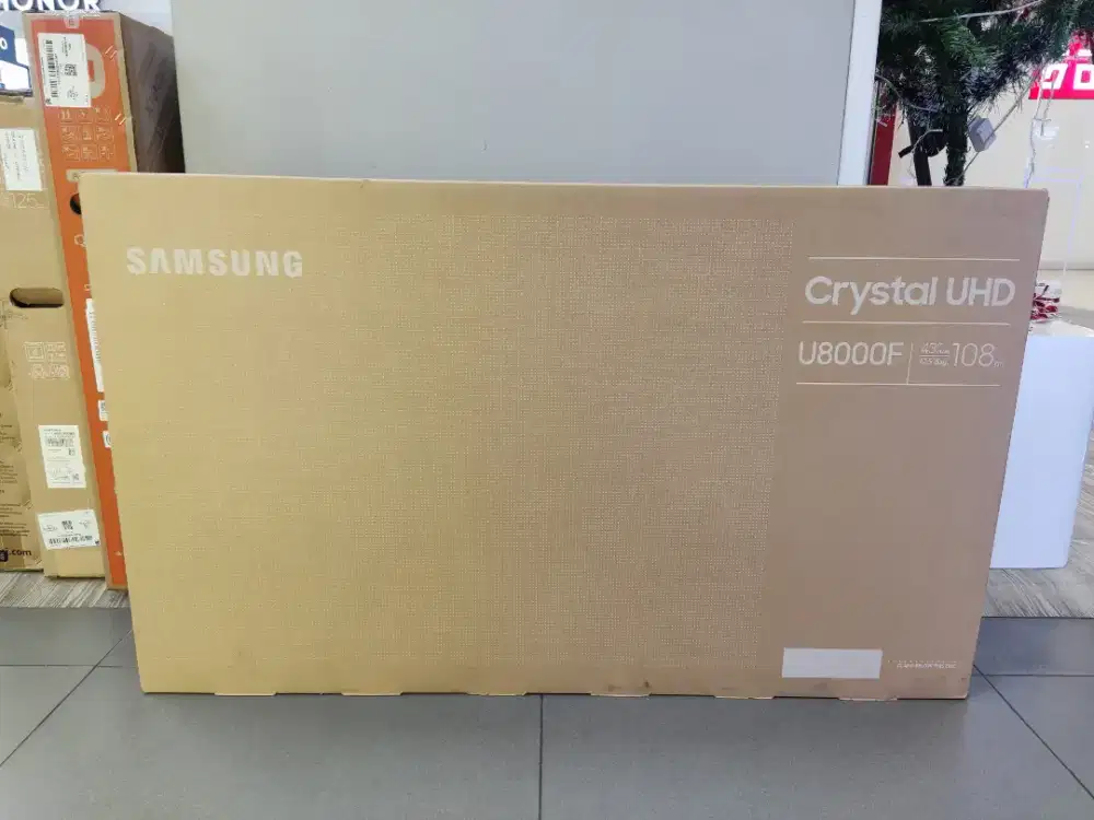 Samsung Smart TV 43 Crystal UHD U8000F Cashback 1,4jt