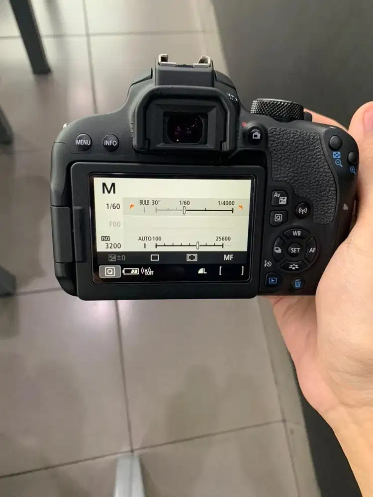 Camera Canon Eos 800D