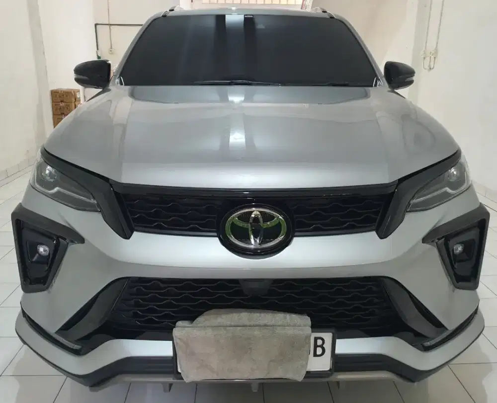 Toyota Fortuner 2.8 VRZ TSS Aero Package 4x2 AT Diesel