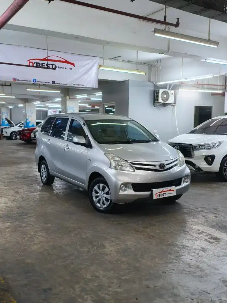 Toyota Avanza E A/T 2015