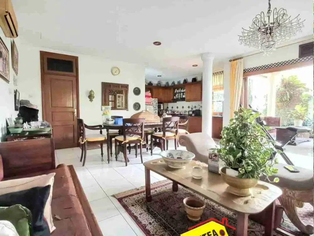 Rumah Mewah area Strategis di Bintaro Tangsel