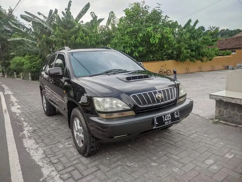 Toyota Harrier 3.0 plat L 2001 mujiono mobil bekas sekoto kediri
