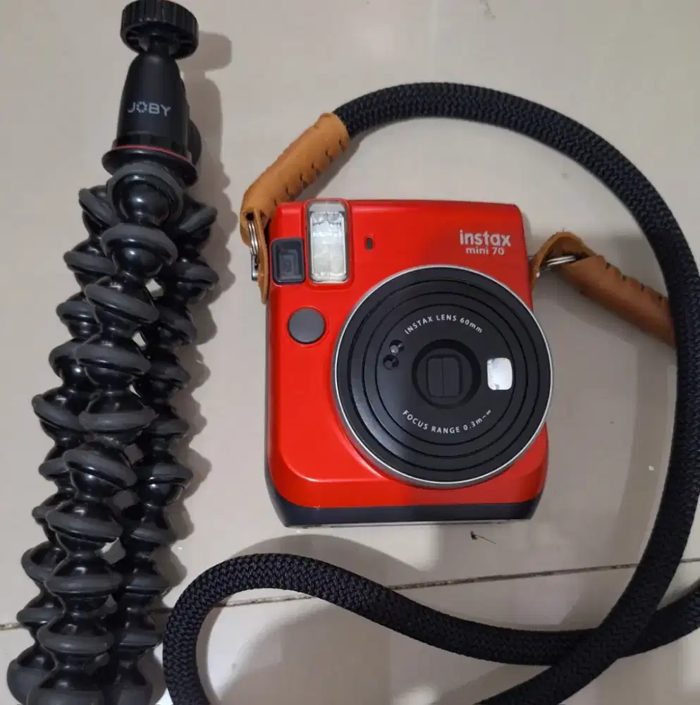 Kamera instax mini 70 merah