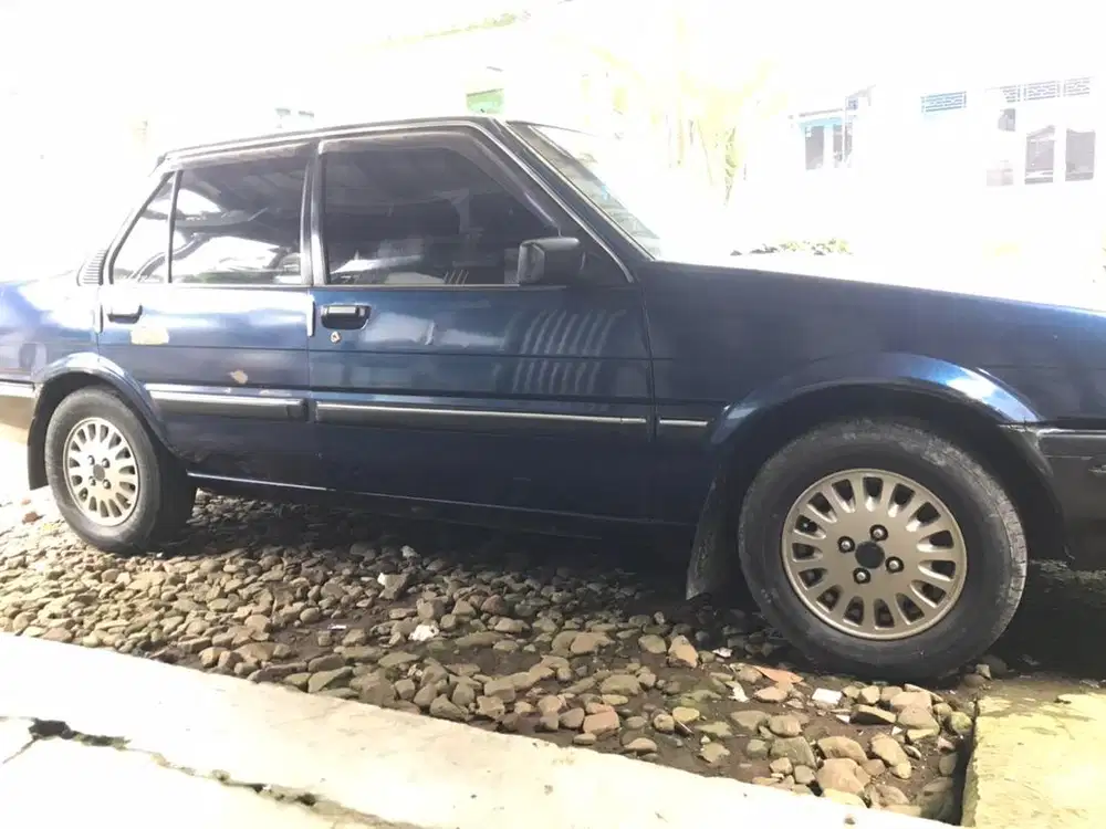 sedan corola exsaloon