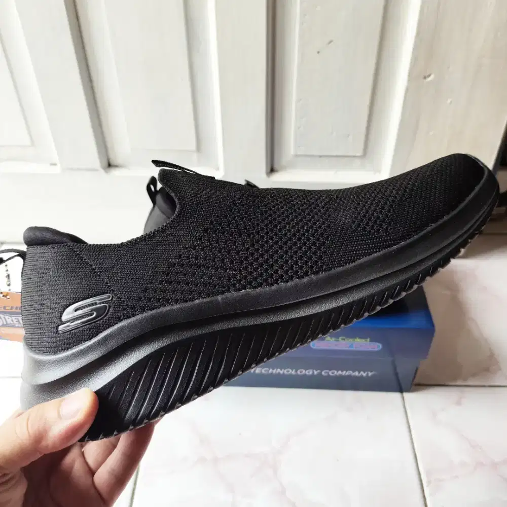 (BARU) Sepatu Skechers Ultra Flex Original Size 45