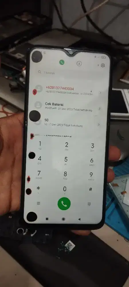 Servis, bisa hilangkan layar hitam