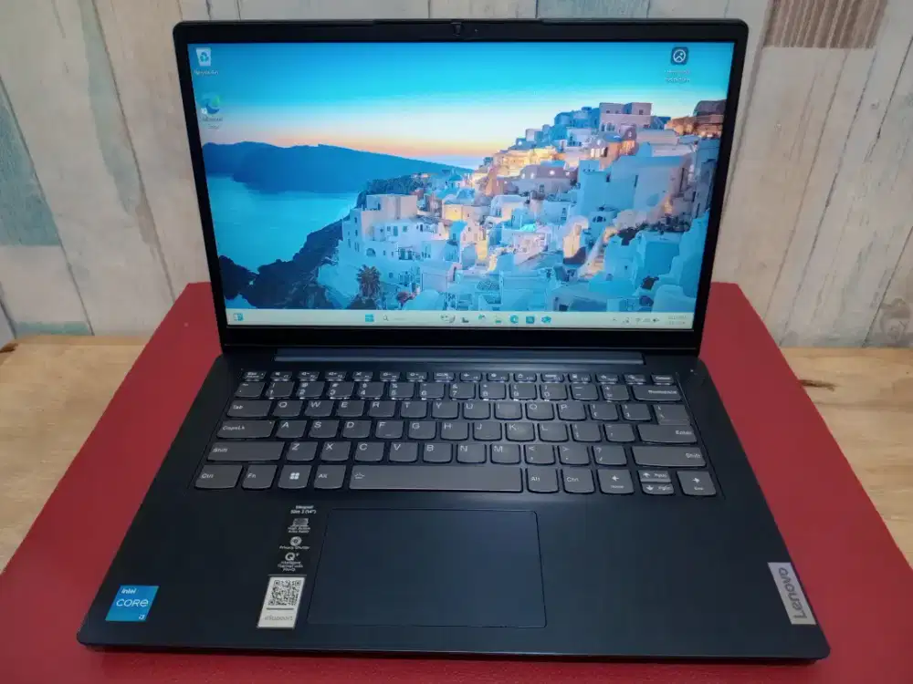 Lenovo Ideaped Slim 3 
Intel Core i3-1115G4 3.00GHz Ram 8 Ssd 256