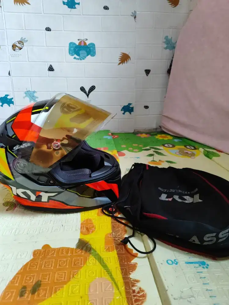 HELM KYT TTC JAUME MASIA