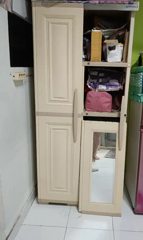 Obral Lemari Merk Olymplast