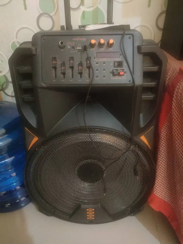 Jual cepat speaker aktiv advance 15 mega bass