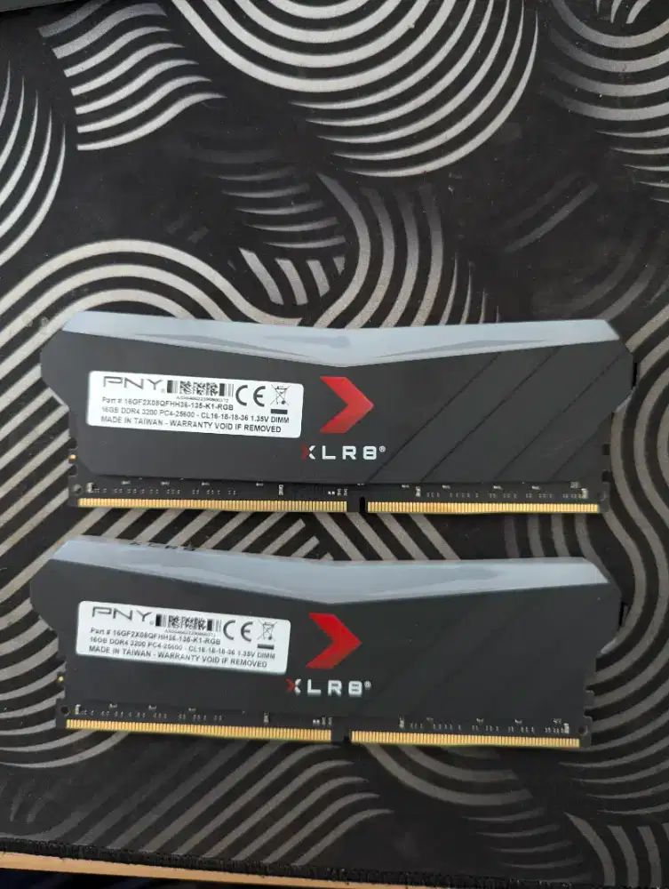 Ram pc pny xlr8 rgb 32gb (2x16gb) 3200mhz ddr4 bu