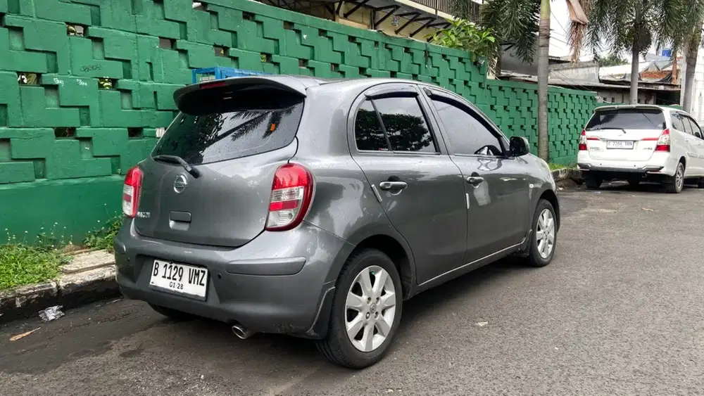 (Jual Cash) Nissan March matic