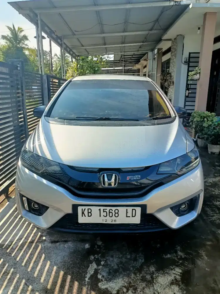 Dijual cepat Honda Jazz GK5 manual 2015
