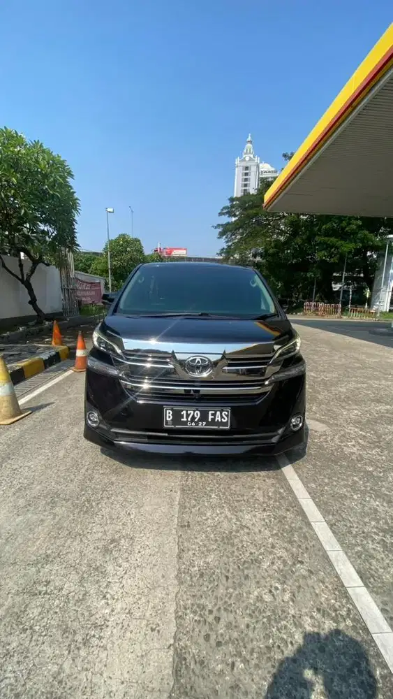 Toyota Vellfire 2.5 G A/T 2017 (harga tertera adalah CASH)