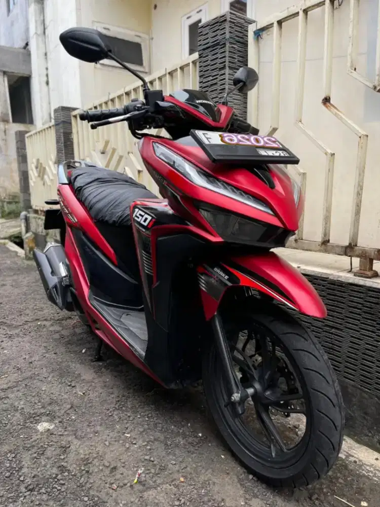 New Vario LED 150 Keyless ISS CBS ESP fitur lengkap