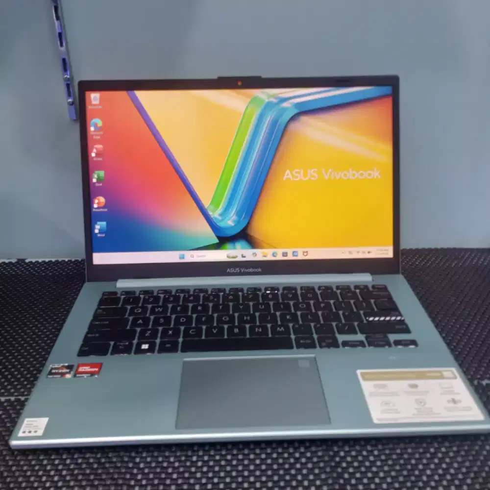 Asus vivobook E1404f