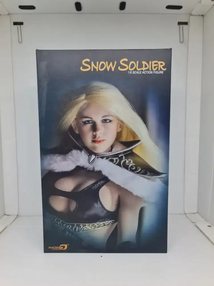 Phicen Snow Soldier Female Action Figure 1/6 Scale