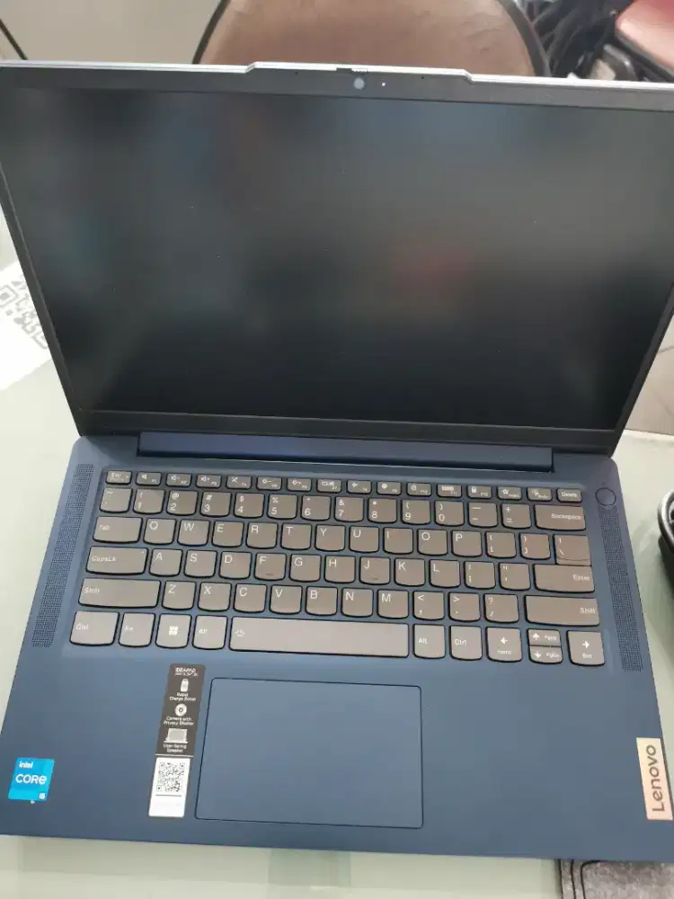 Laptop Lenovo 83EQ i5-12450H intel uhd graph ram 16gb ssd 512