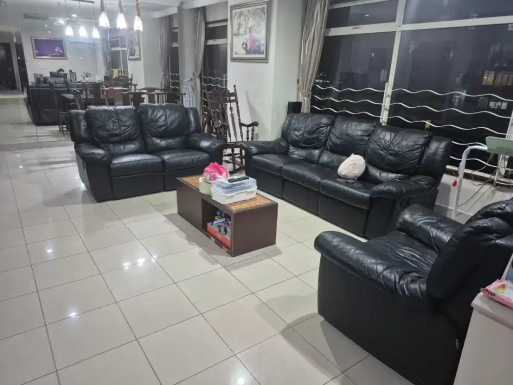 Apartemen Exclusvie Pantai Mutiara 158m2 3+1BR Semi Furnished Best View