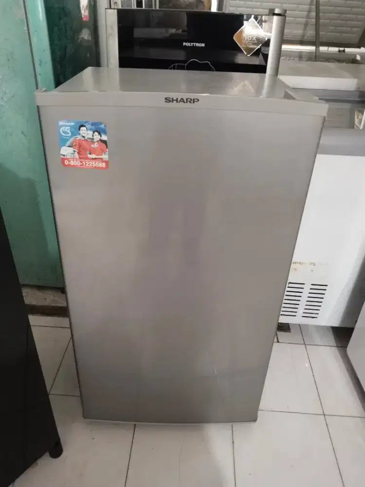 Kulkas Sharp siap pakai