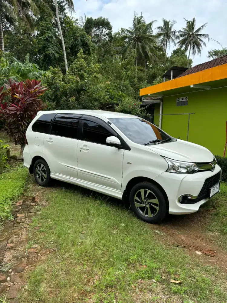 Di jual avanza veloz 1.5 M/T