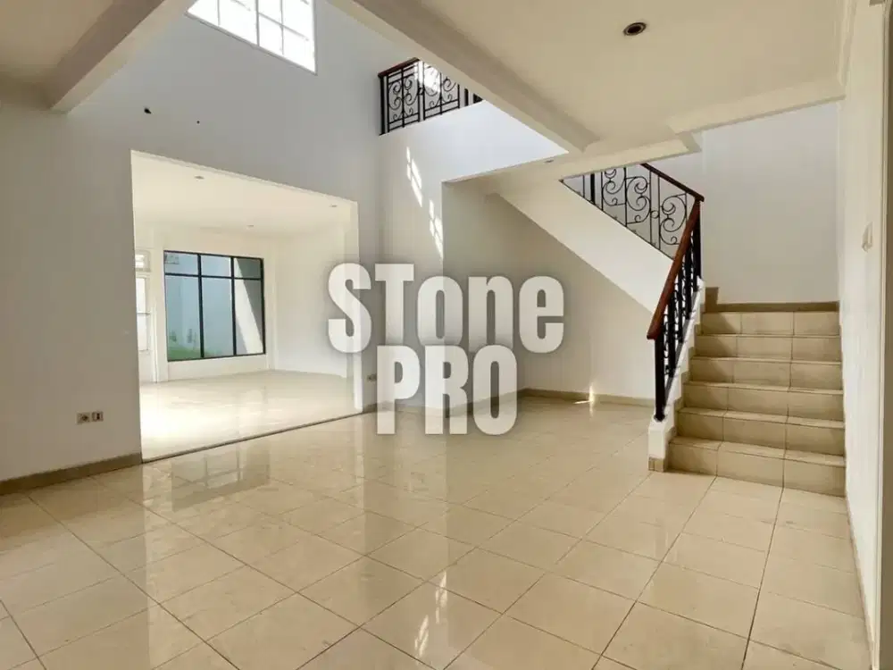 Rumah Siap Huni Di Boulevard Perumahan Legenda Wisata Cibubur Bogor