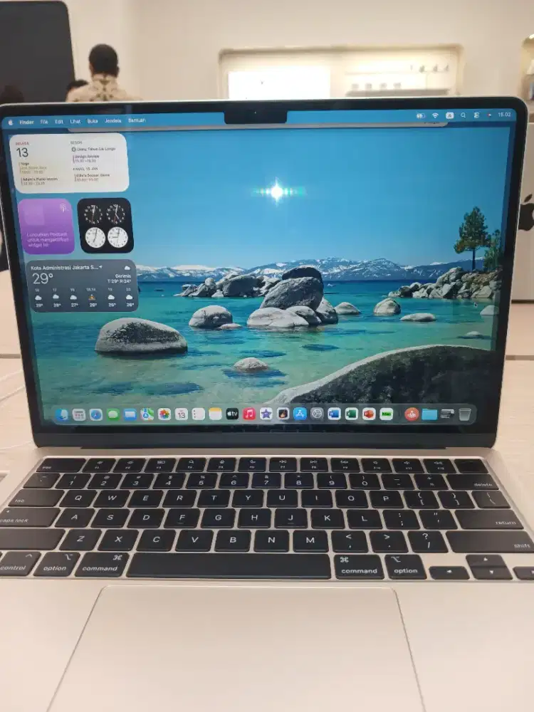 Cicilan Tanpa kartu Kredit Maccbok Air 13 Inci