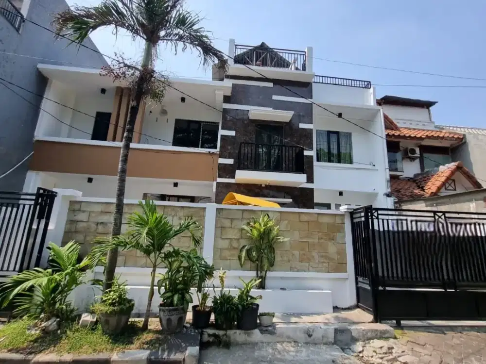 Dijual Rumah Jejer 2 Lantai  Wiyung Babatan Pratama Surabaya