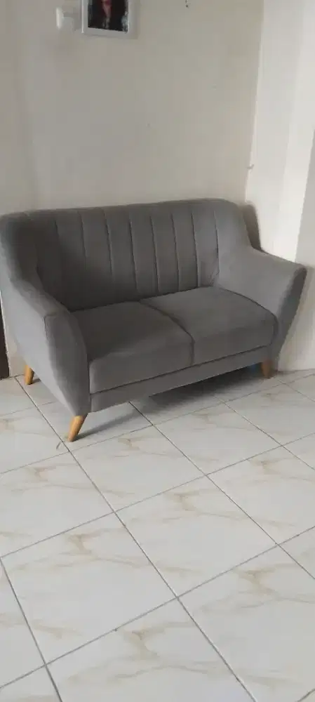SOFA ABU ABU ESTETIK