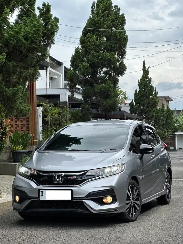 KM50rb JAZZ RS CVT 2019 TT 2020