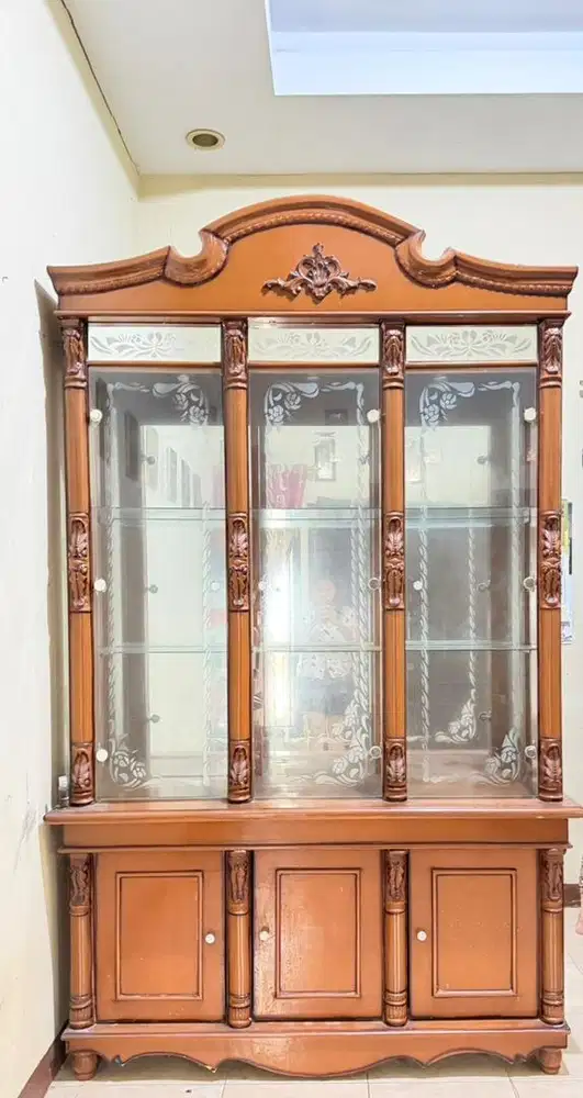 LEMARI BUPET KACA MURAH